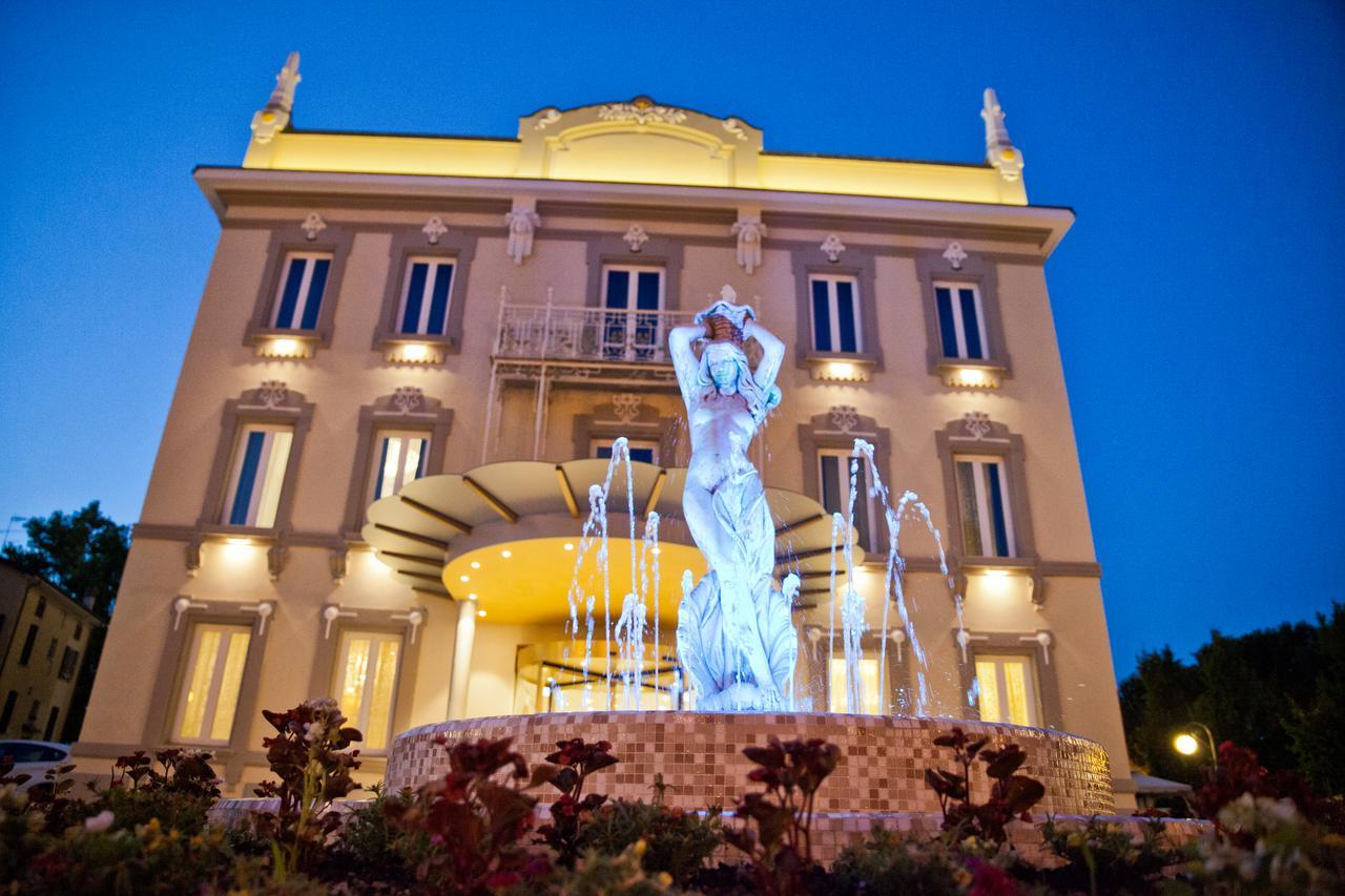 Grand Hotel Salsomaggiore Salsomaggiore Terme Exterior photo Villa