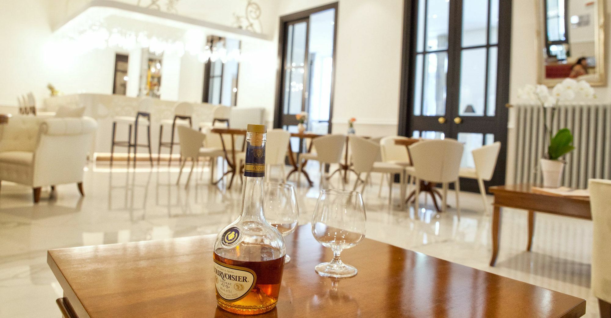 Grand Hotel Salsomaggiore Salsomaggiore Terme Exterior photo Tasting room at the Hennessy Visitor Centre