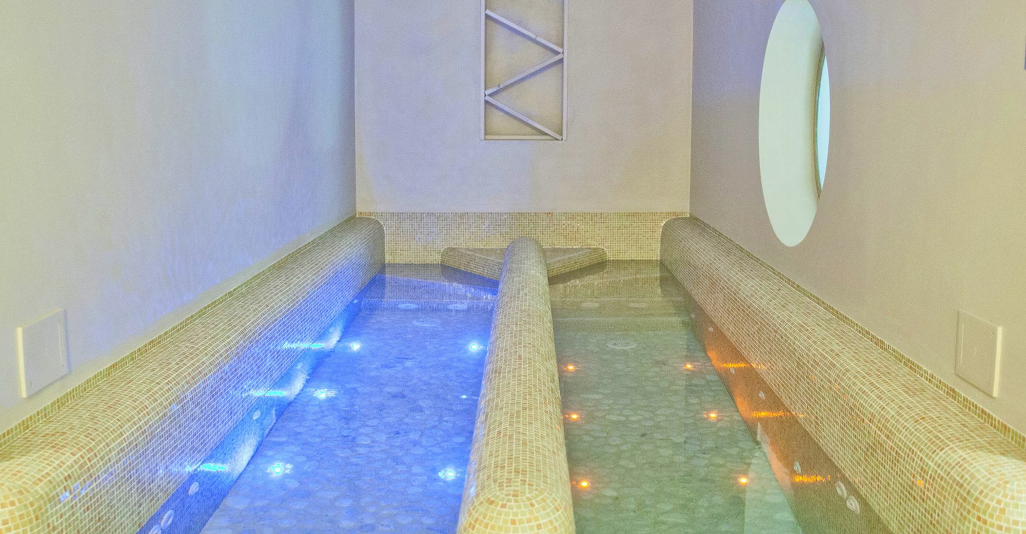 Grand Hotel Salsomaggiore Salsomaggiore Terme Exterior photo A modern spa in the Czech Republic
